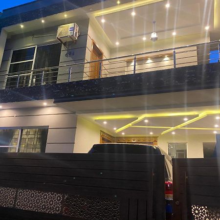 Luxury Guest House In Bahria Town Rawalpindi Ngoại thất bức ảnh