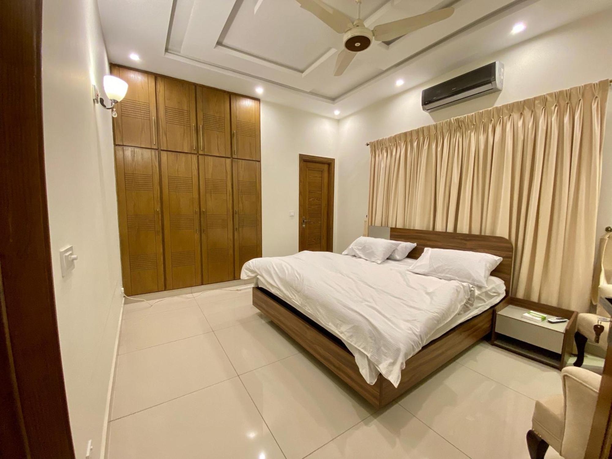 Luxury Guest House In Bahria Town Rawalpindi Ngoại thất bức ảnh