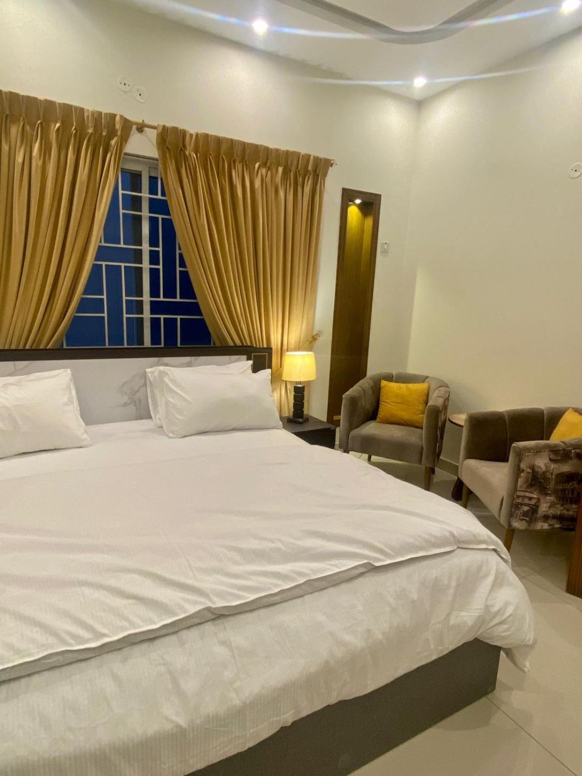 Luxury Guest House In Bahria Town Rawalpindi Ngoại thất bức ảnh